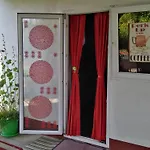 Blossom Cottage - 